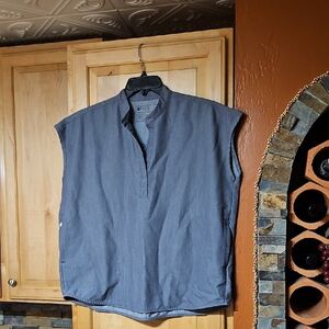 Figs Rafaela Oversized Scrub Top Sleeveless V-Neck Graphite Gray